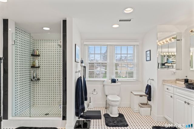 27 Holbrook Drive, Stamford, CT 06906