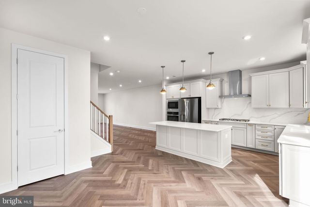 42123 PICASSO SQ, Ashburn, VA 20148