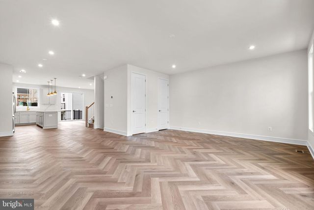 42123 PICASSO SQ, Ashburn, VA 20148