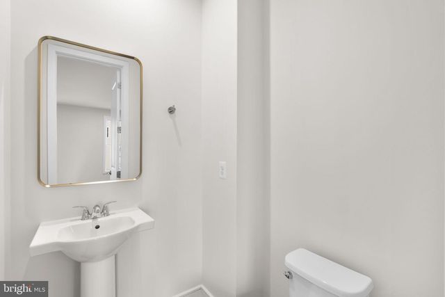 42123 PICASSO SQ, Ashburn, VA 20148