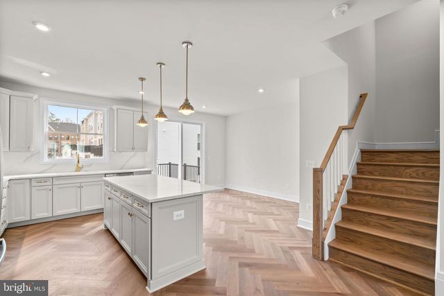 42123 PICASSO SQ, Ashburn, VA 20148