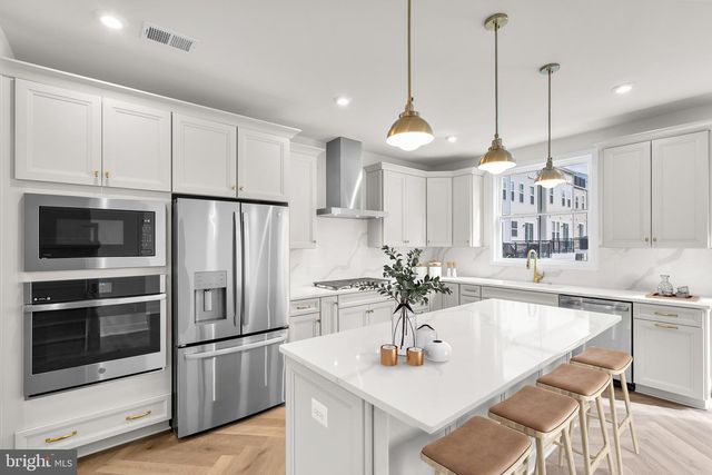 42123 PICASSO SQ, Ashburn, VA 20148