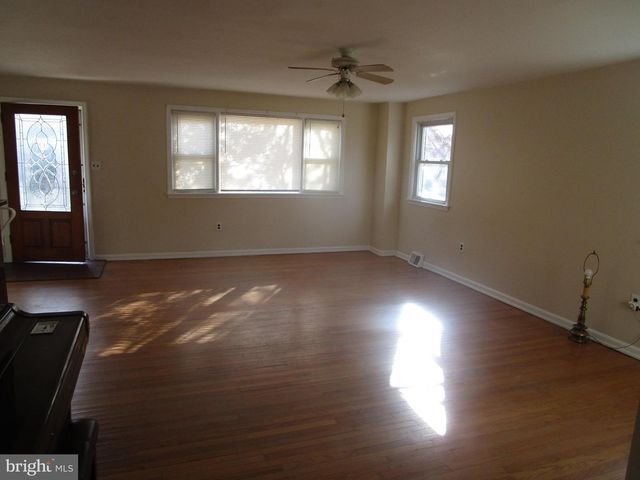 135 DREXEL AVE, Lansdowne, PA 19050