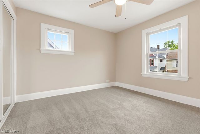 1521 Blossom Park Avenue, Lakewood, OH 44107