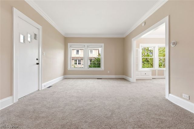 1521 Blossom Park Avenue, Lakewood, OH 44107