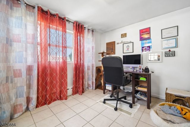 582 Belmont Ave, Haledon Boro, NJ 07508