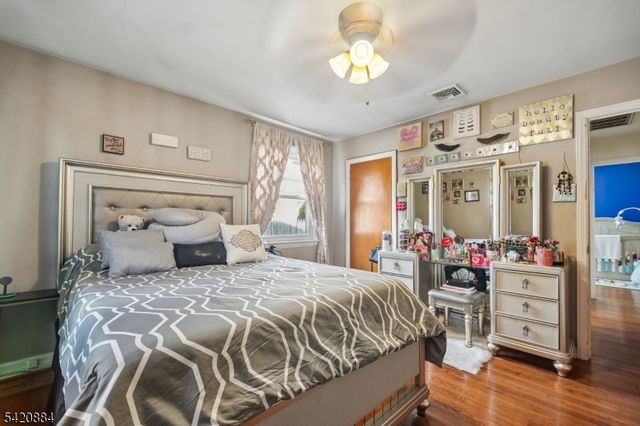 582 Belmont Ave, Haledon Boro, NJ 07508