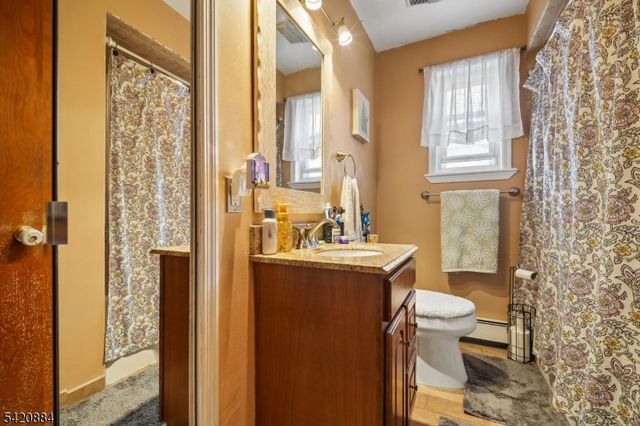 582 Belmont Ave, Haledon Boro, NJ 07508