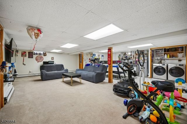 582 Belmont Ave, Haledon Boro, NJ 07508