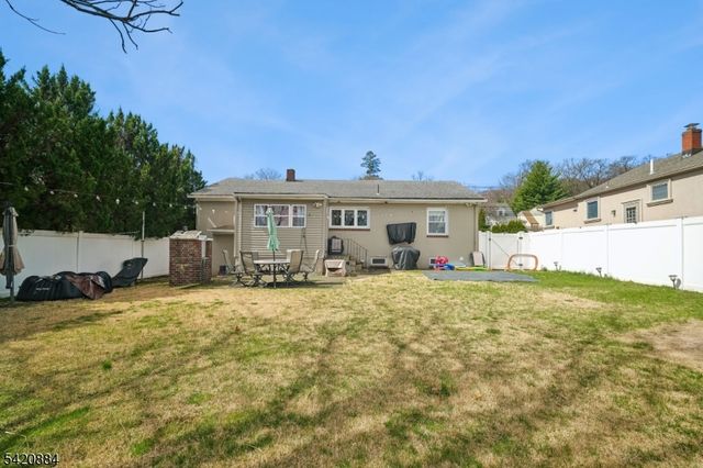 582 Belmont Ave, Haledon Boro, NJ 07508