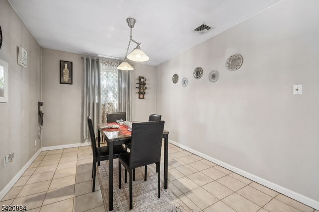 582 Belmont Ave, Haledon Boro, NJ 07508