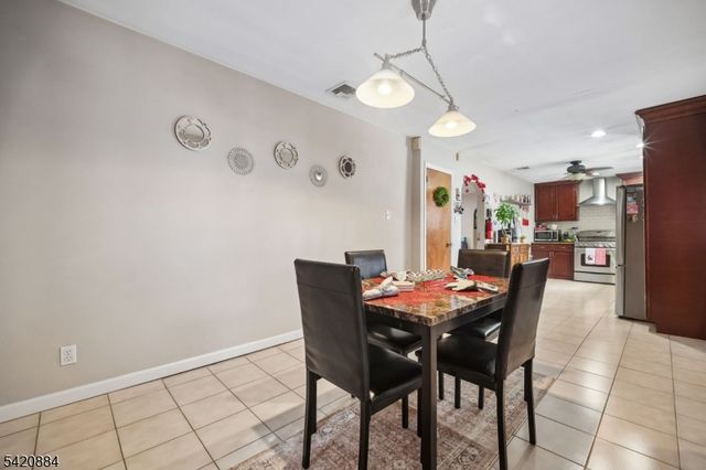 582 Belmont Ave, Haledon Boro, NJ 07508