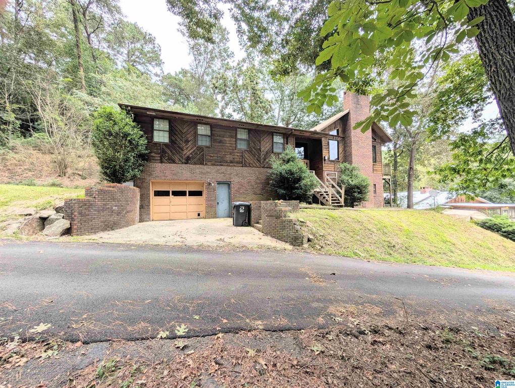 205 JULIAN DRIVE, Adger, AL 35006