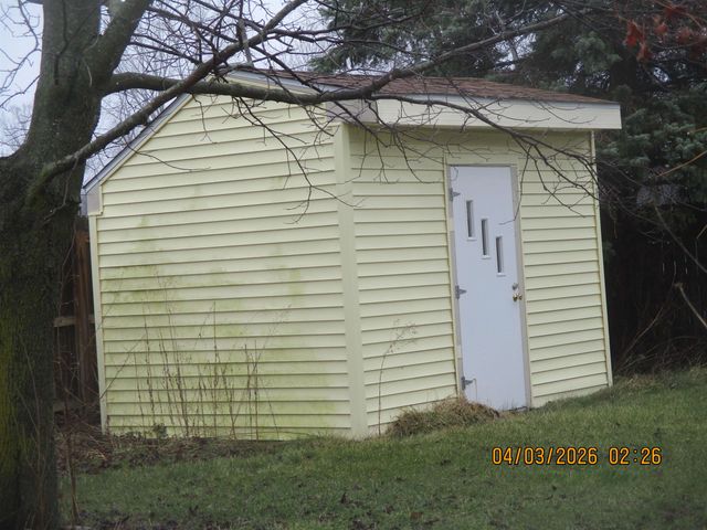 414 Cambridge Street, Bay City, MI 48708