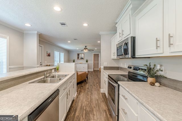 26 Hillandale Street, Newnan, GA 30263