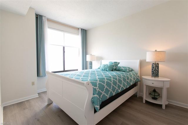 7501 River Rd Apt 17C, Newport News, VA 23607