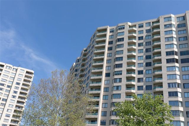 7501 River Rd Apt 17C, Newport News, VA 23607