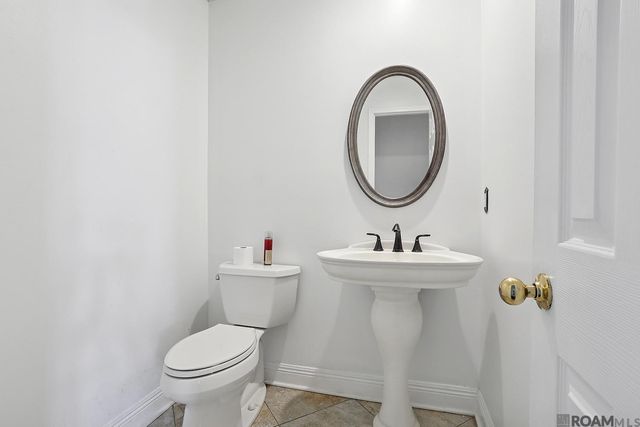 11075 S Bayou View Dr, Gonzales, LA 70737