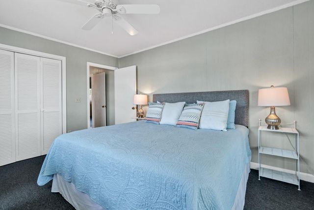 111 Palmetto Boulevard, Edisto Beach, SC 29438