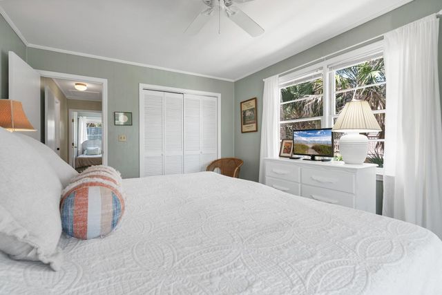 111 Palmetto Boulevard, Edisto Beach, SC 29438