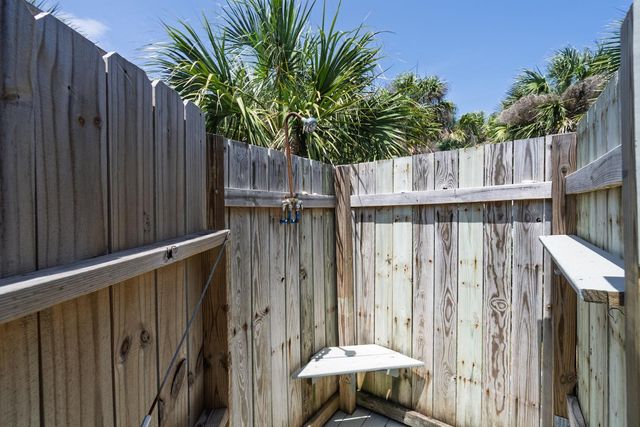 111 Palmetto Boulevard, Edisto Beach, SC 29438