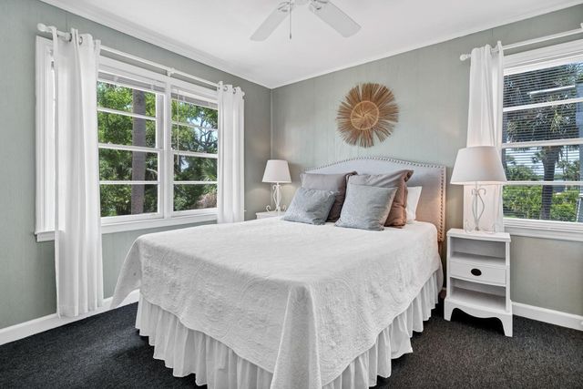 111 Palmetto Boulevard, Edisto Beach, SC 29438