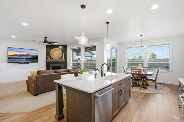 11728 W Ballad Ct, Kuna, ID 83634