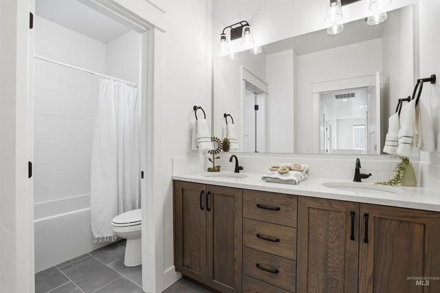 11728 W Ballad Ct, Kuna, ID 83634