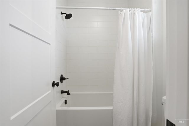 11728 W Ballad Ct, Kuna, ID 83634