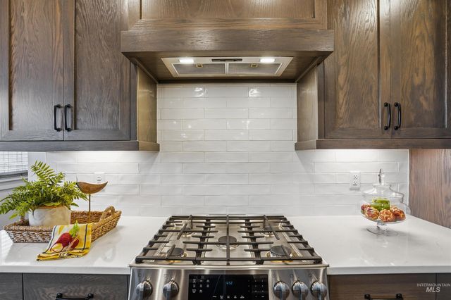 11728 W Ballad Ct, Kuna, ID 83634