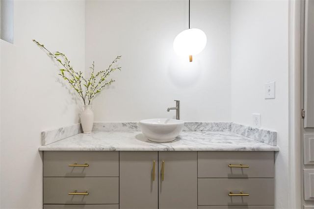 1100 Kenilworth Road, Oklahoma City, OK 73114