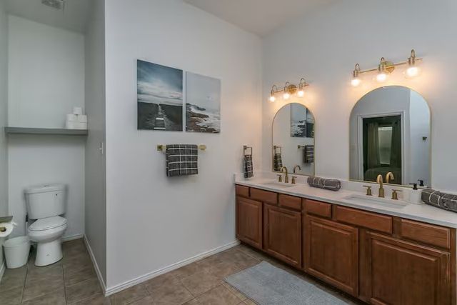 2615 Fox Creek Trail, Arlington, TX 76017