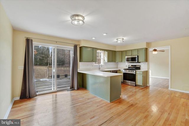 3 HARRISON RD, New Freedom, PA 17349