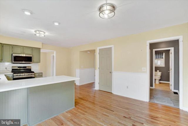 3 HARRISON RD, New Freedom, PA 17349