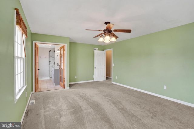 3 HARRISON RD, New Freedom, PA 17349