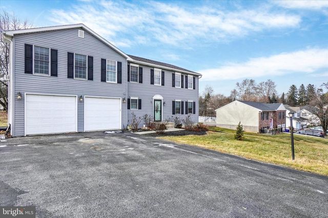 3 HARRISON RD, New Freedom, PA 17349