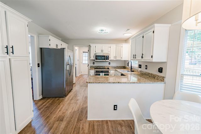 3100 Wellhouse Court, Charlotte, NC 28210