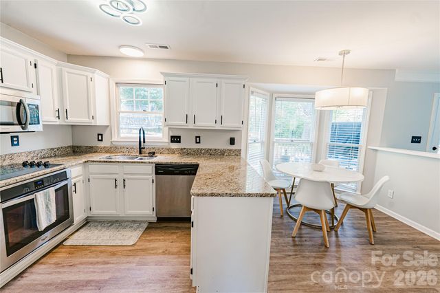3100 Wellhouse Court, Charlotte, NC 28210