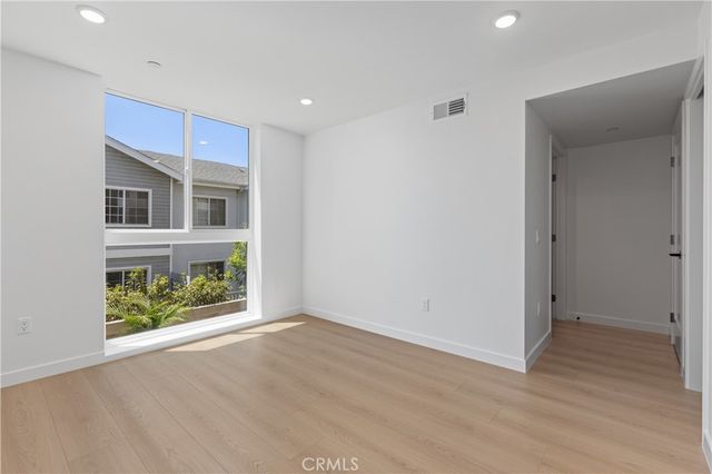 176 N Catalina Avenue 103, Pasadena, CA 91106