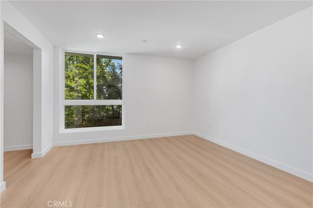 176 N Catalina Avenue 103, Pasadena, CA 91106