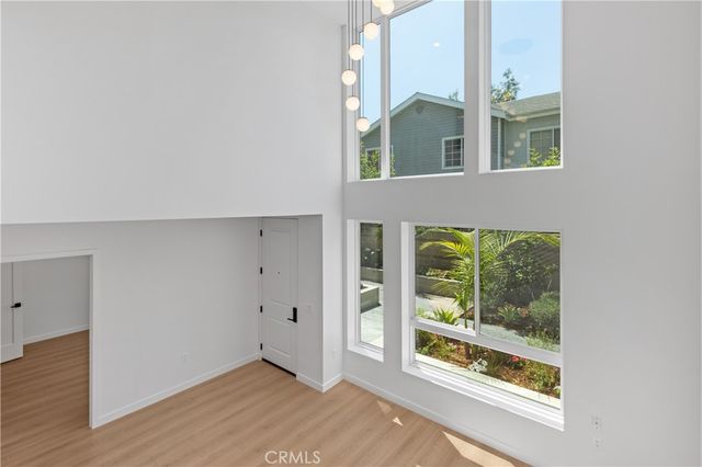 176 N Catalina Avenue 103, Pasadena, CA 91106