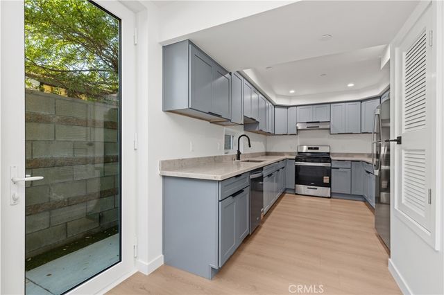 176 N Catalina Avenue 103, Pasadena, CA 91106