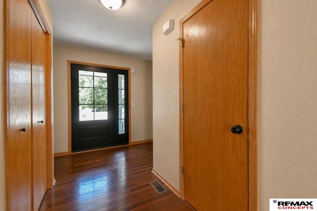 7414 S 48th Street, Lincoln, NE 68516