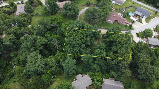 N Lakeview Drive, Rogers, AR 72756