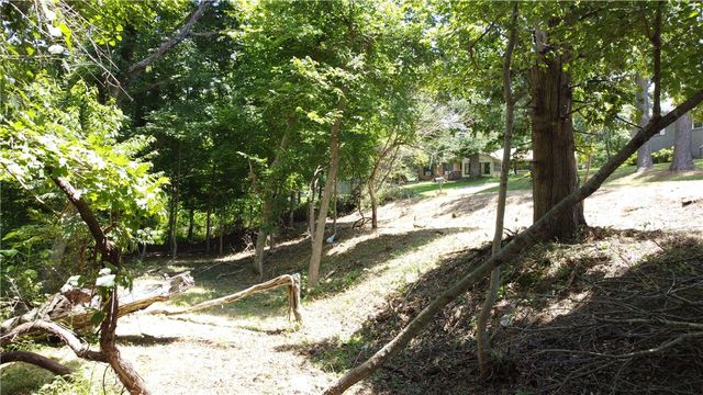 N Lakeview Drive, Rogers, AR 72756