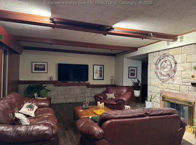 2307 Fairfax Road, South Charleston, WV 25303