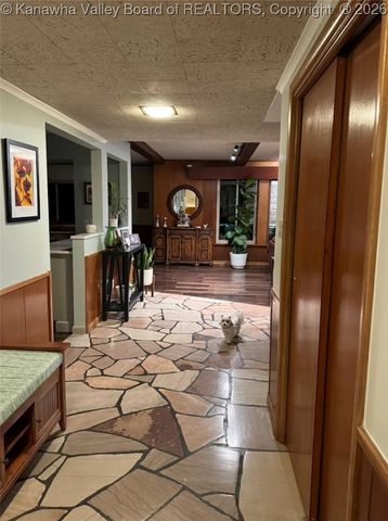 2307 Fairfax Road, South Charleston, WV 25303