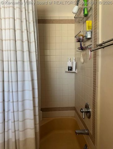 2307 Fairfax Road, South Charleston, WV 25303