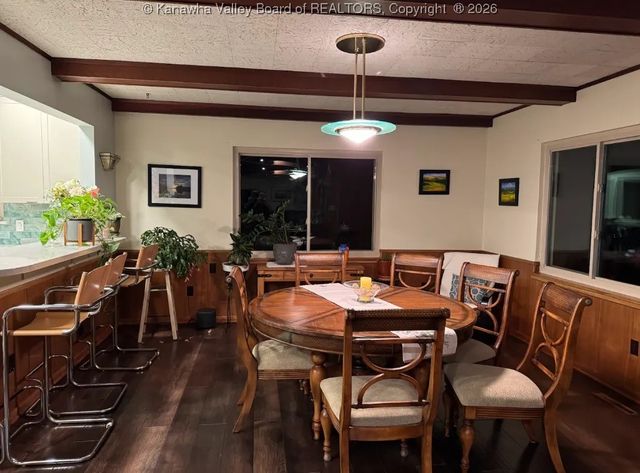 2307 Fairfax Road, South Charleston, WV 25303