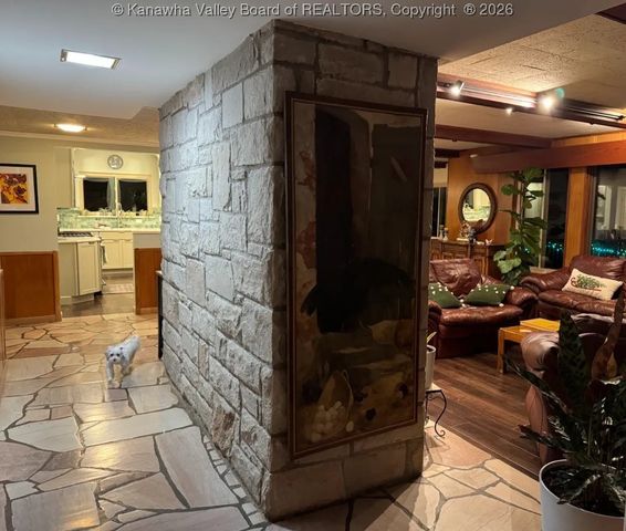 2307 Fairfax Road, South Charleston, WV 25303